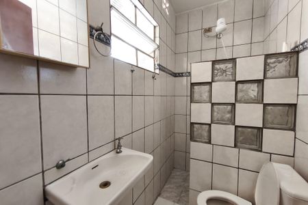 Casa à venda com 298m², 2 quartos e 1 vagaEdícula - Banheiro