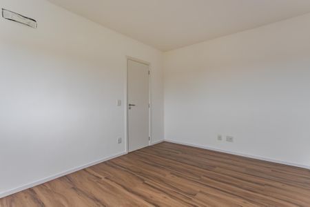 Quarto de apartamento à venda com 2 quartos, 75m² em Jardim Sabará, Porto Alegre