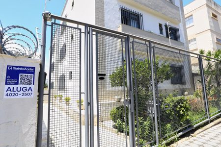 Apartamento para alugar com 112m², 3 quartos e 1 vagaFachada com Plaquinha