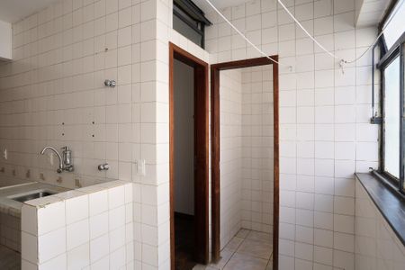 Apartamento para alugar com 112m², 3 quartos e 1 vagaÁrea de Serviço