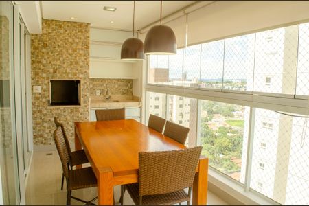 Apartamento para alugar com 3 quartos, 128m² em Jardim Goiás, Goiânia