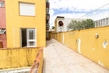 Casa de condomínio para alugar com 70m², 2 quartos e 1 vagaQuintal