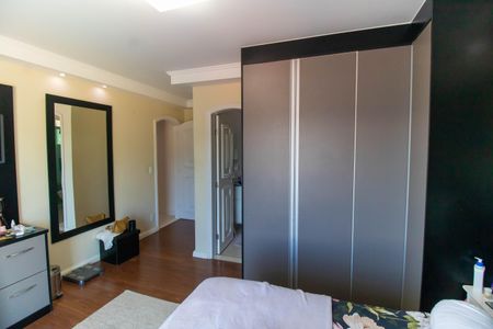 Casa para alugar com 570m², 5 quartos e 5 vagasSuíte 2