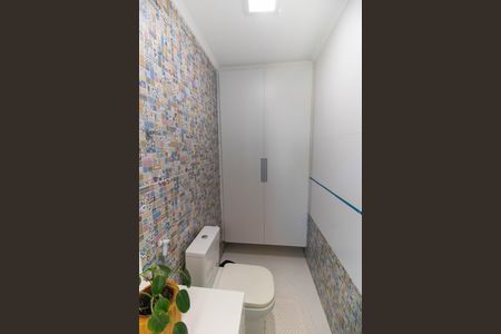 Casa para alugar com 570m², 5 quartos e 5 vagasBanheiro Social