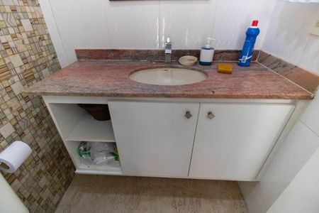 Casa para alugar com 570m², 5 quartos e 5 vagasLavabo