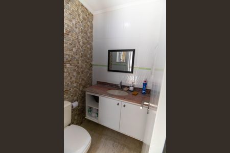 Casa para alugar com 570m², 5 quartos e 5 vagasLavabo