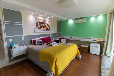 Casa para alugar com 570m², 5 quartos e 5 vagasSuíte 1