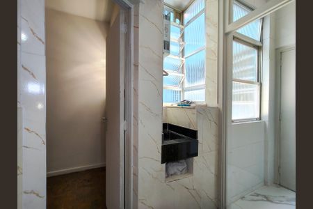 Apartamento à venda com 69m², 2 quartos e 1 vagaÁrea de Serviço