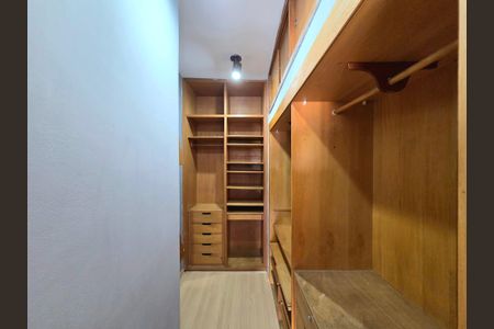 Apartamento para alugar com 78m², 1 quarto e 1 vagaCloset da suíte