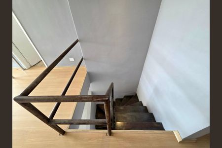 Apartamento para alugar com 78m², 1 quarto e 1 vagaEscada