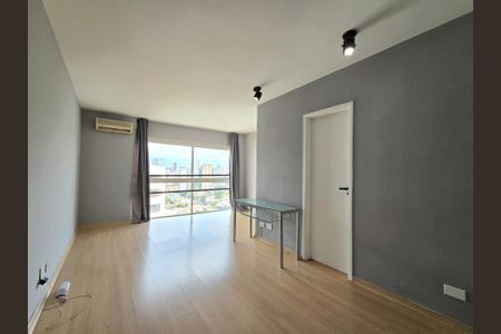 Apartamento para alugar com 78m², 1 quarto e 1 vagaSuíte