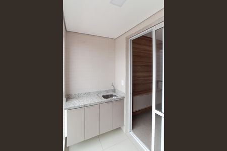 Sala - Varanda de apartamento para alugar com 2 quartos, 53m² em Vila Mazzei, São Paulo