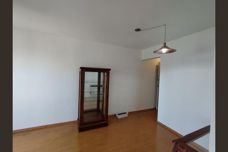 Apartamento para alugar com 55m², 2 quartos e 1 vagaSala 