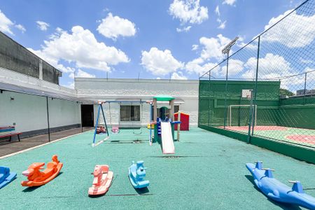 Apartamento para alugar com 50m², 2 quartos e 1 vaga Apartamento para alugar com 50m², 2 quartos e 1 vagaÁrea comum - Playground
