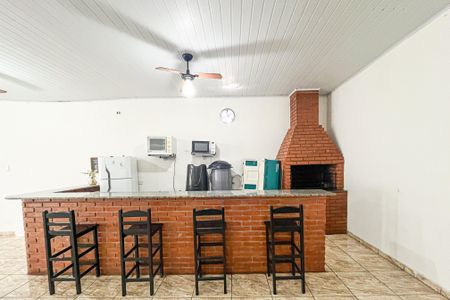 Apartamento para alugar com 50m², 2 quartos e 1 vaga Apartamento para alugar com 50m², 2 quartos e 1 vagaÁrea comum - Salão de festas