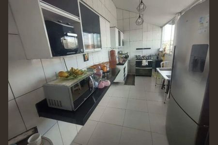 Casa para alugar com 4 quartos, 230m² em Copacabana, Belo Horizonte