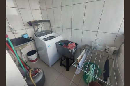 Casa para alugar com 4 quartos, 230m² em Copacabana, Belo Horizonte