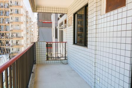 Apartamento à venda com 86m², 2 quartos e 2 vagasVaranda da Sala