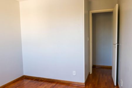 Apartamento à venda com 86m², 2 quartos e 2 vagasQuarto 2