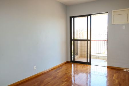 Apartamento à venda com 86m², 2 quartos e 2 vagasSala