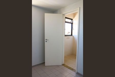 Apartamento à venda com 86m², 2 quartos e 2 vagasQuarto de Serviço