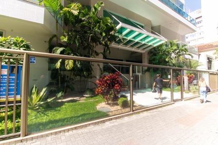 Apartamento para alugar com 120m², 2 quartos e 1 vagaFachada