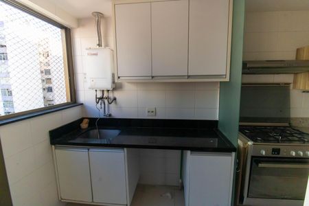 Apartamento para alugar com 120m², 2 quartos e 1 vagaCozinha e Área de Serviço