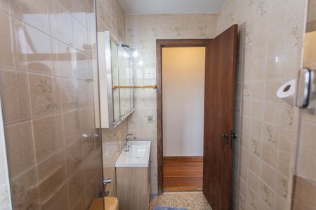 Apartamento à venda com 70m², 2 quartos e 1 vaga Apartamento à venda com 70m², 2 quartos e 1 vagaBanheiro Social