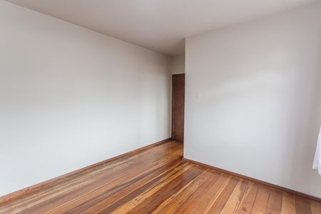 Sala de apartamento à venda com 2 quartos, 70m² em Ipiranga, Belo Horizonte