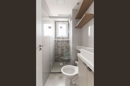 Banheiro de apartamento para alugar com 2 quartos, 41m² em Jardim Helian, São Paulo