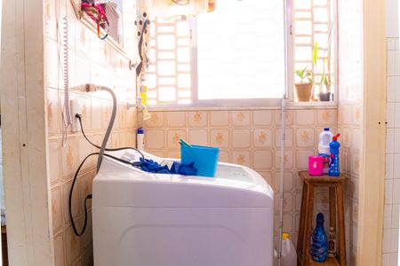 Apartamento à venda com 76m², 2 quartos e 1 vagaÁrea de Serviço