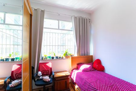 Apartamento à venda com 76m², 2 quartos e 1 vagaQuarto 2 