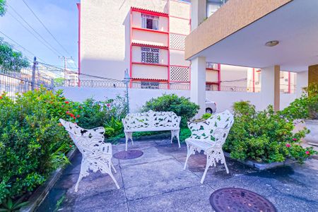 Apartamento à venda com 76m², 2 quartos e 1 vagaHall de entrada