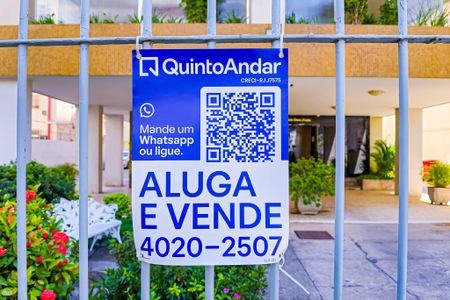 Apartamento à venda com 76m², 2 quartos e 1 vagaFachada do Prédio com placa