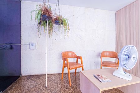Apartamento à venda com 76m², 2 quartos e 1 vagaHall social