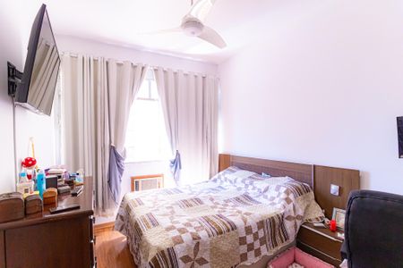 Apartamento à venda com 76m², 2 quartos e 1 vagaQuarto 