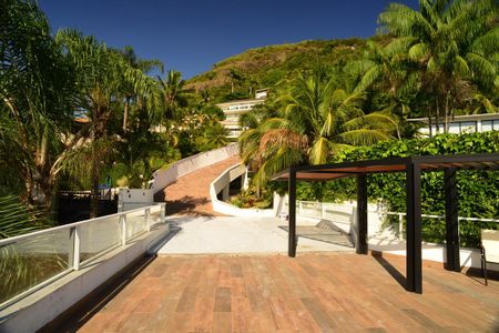 Casa de condomínio à venda com 850m², 4 quartos e 6 vagasRooftop