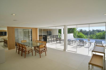 Casa de condomínio à venda com 850m², 4 quartos e 6 vagasSala 2