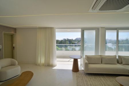 Casa de condomínio à venda com 850m², 4 quartos e 6 vagasSala 1