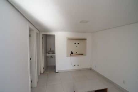 Casa de condomínio à venda com 850m², 4 quartos e 6 vagasQuarto de Empregados