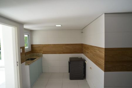 Casa de condomínio à venda com 850m², 4 quartos e 6 vagasLavanderia