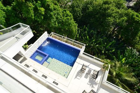 Vista Rooftop de casa de condomínio à venda com 4 quartos, 850m² em Itanhangá, Rio de Janeiro