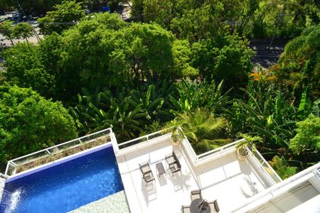 Casa de condomínio à venda com 850m², 4 quartos e 6 vagasVista Rooftop