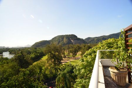 Casa de condomínio à venda com 850m², 4 quartos e 6 vagasVista Rooftop