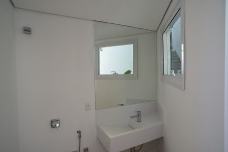 Casa de condomínio à venda com 850m², 4 quartos e 6 vagasBanheiro Suíte Principal