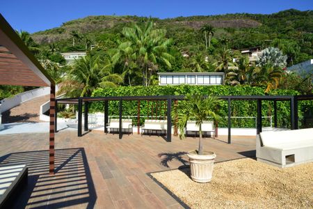 Casa de condomínio à venda com 850m², 4 quartos e 6 vagasRooftop