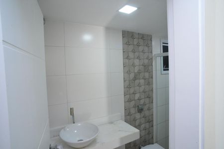 Casa de condomínio à venda com 850m², 4 quartos e 6 vagasBanheiro de Empregados