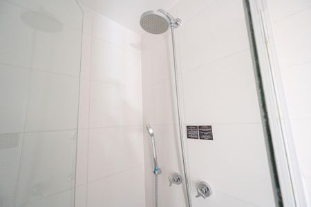 Banheiro Social de kitnet/studio à venda com 1 quarto, 27m² em Vila Clementino, São Paulo