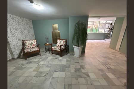 Apartamento à venda com 65m², 2 quartos e 1 vagaHall de entrada