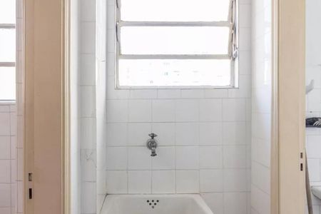 Apartamento para alugar com 76m², 2 quartos e sem vaga Apartamento para alugar com 76m², 2 quartos e sem vagaÁrea de serviço